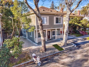 Upscale 1890s Historic Apartment